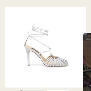 CHELSEA PARIS NIB & DUSTBAG WHITE FINN SANDALS 3" 1/4" HEEL